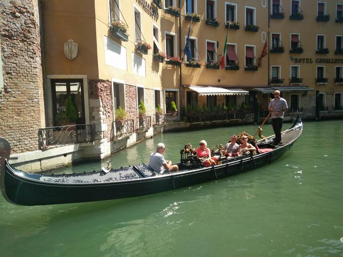 很小威尼斯人水上乐园（威尼斯水上小船叫什么）